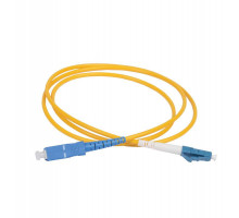 Патч-корд оптический коммутационный переходной для одномодового кабеля (SM); 9/125 (OS2); LC/UPC-SC/UPC; одинарного исполнения (Simplex); LSZH (дл.1м) ITK FPC09-LCU-SCU-