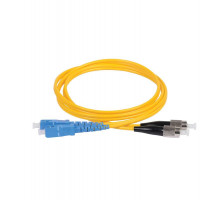 Патч-корд оптический коммутационный переходной для одномодового кабеля (SM); 9/125 (OS2); SC/UPC-FC/UPC; двойного исполнения (Duplex); LSZH (дл.1м) ITK FPC09-SCU-FCU-C2L-1
