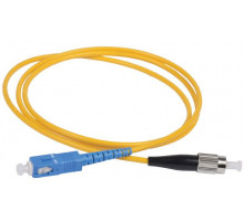 Патч-корд оптический коммутационный переходной для одномодового кабеля (SM); 9/125 (OS2); SC/UPC-ST/UPC; одинарного исполнения (Simplex); LSZH (дл.1м) ITK FPC09-SCU-STU-