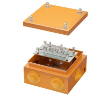 Коробка ответвительная FS 150х150х80мм 4р 450В 20А 10кв.мм нерж. контакт с каб. вводами и клеммн. IP66 сталь. DKC FSK31410